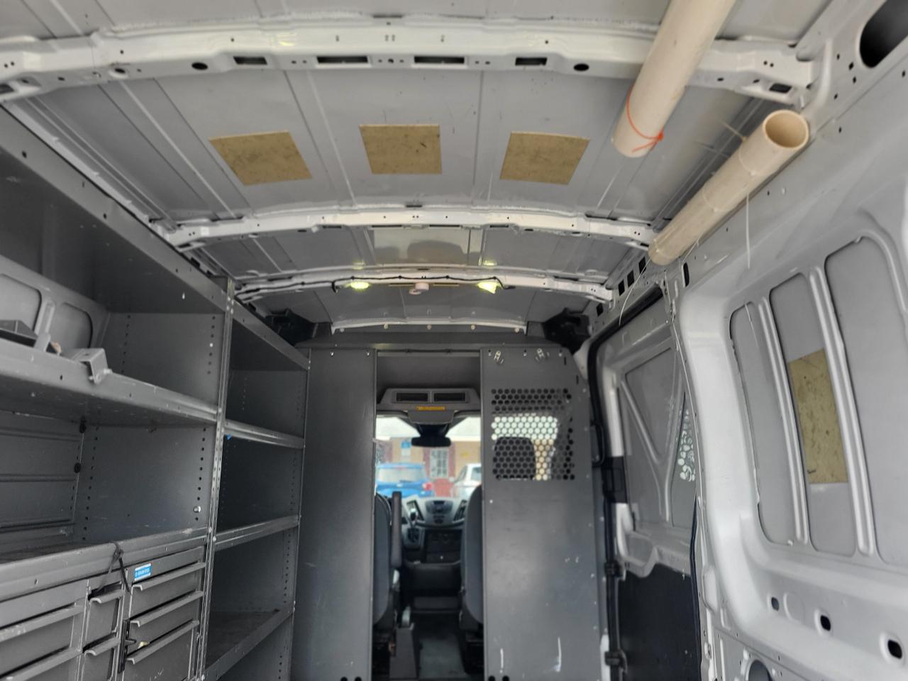 Ford Transit 250 Van Med. Roof w/Sliding Pass. 148-in. WB 2017