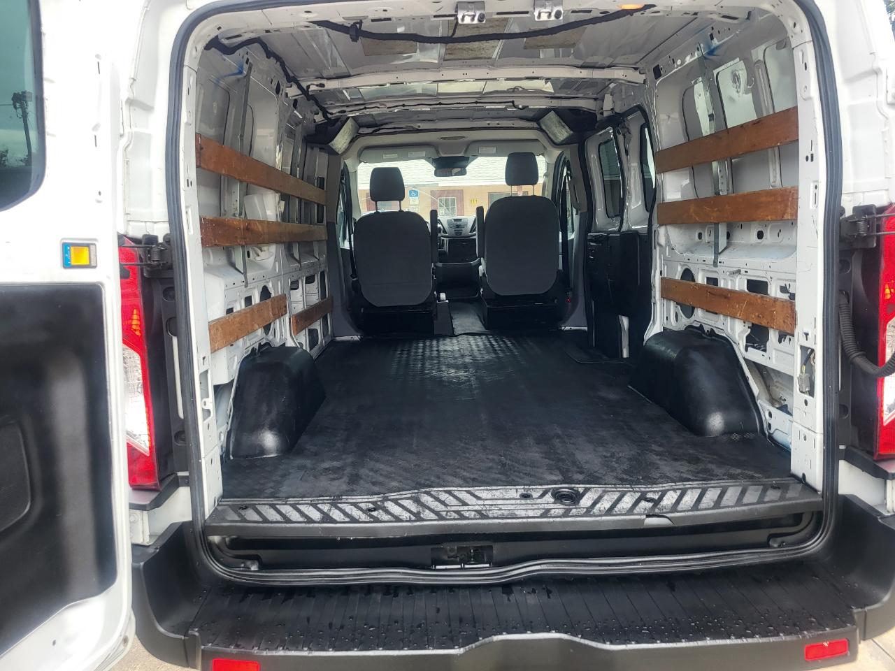 Ford Transit 250 Van Low Roof 60/40 Pass.130-in. WB 2016