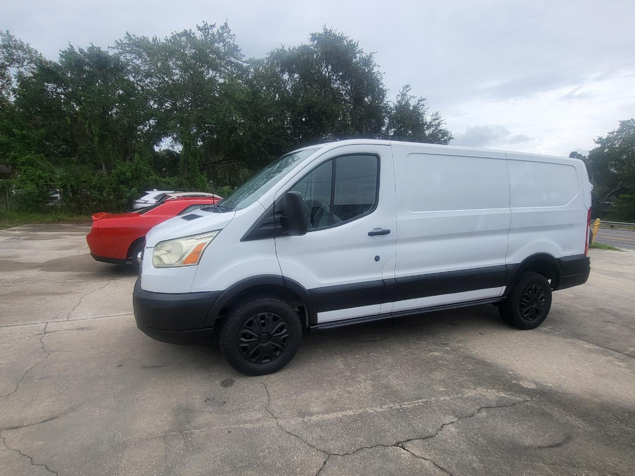Ford Transit 250 Van Low Roof 60/40 Pass.130-in. WB 2016