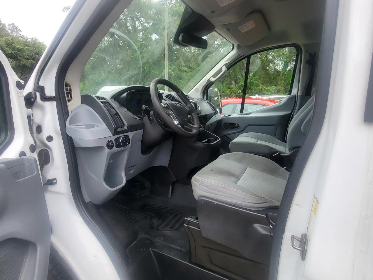 Ford Transit 250 Van Low Roof 60/40 Pass.130-in. WB 2016