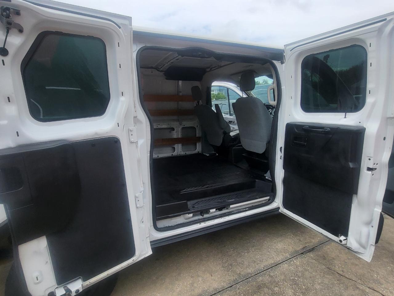 Ford Transit 250 Van Low Roof 60/40 Pass.130-in. WB 2016