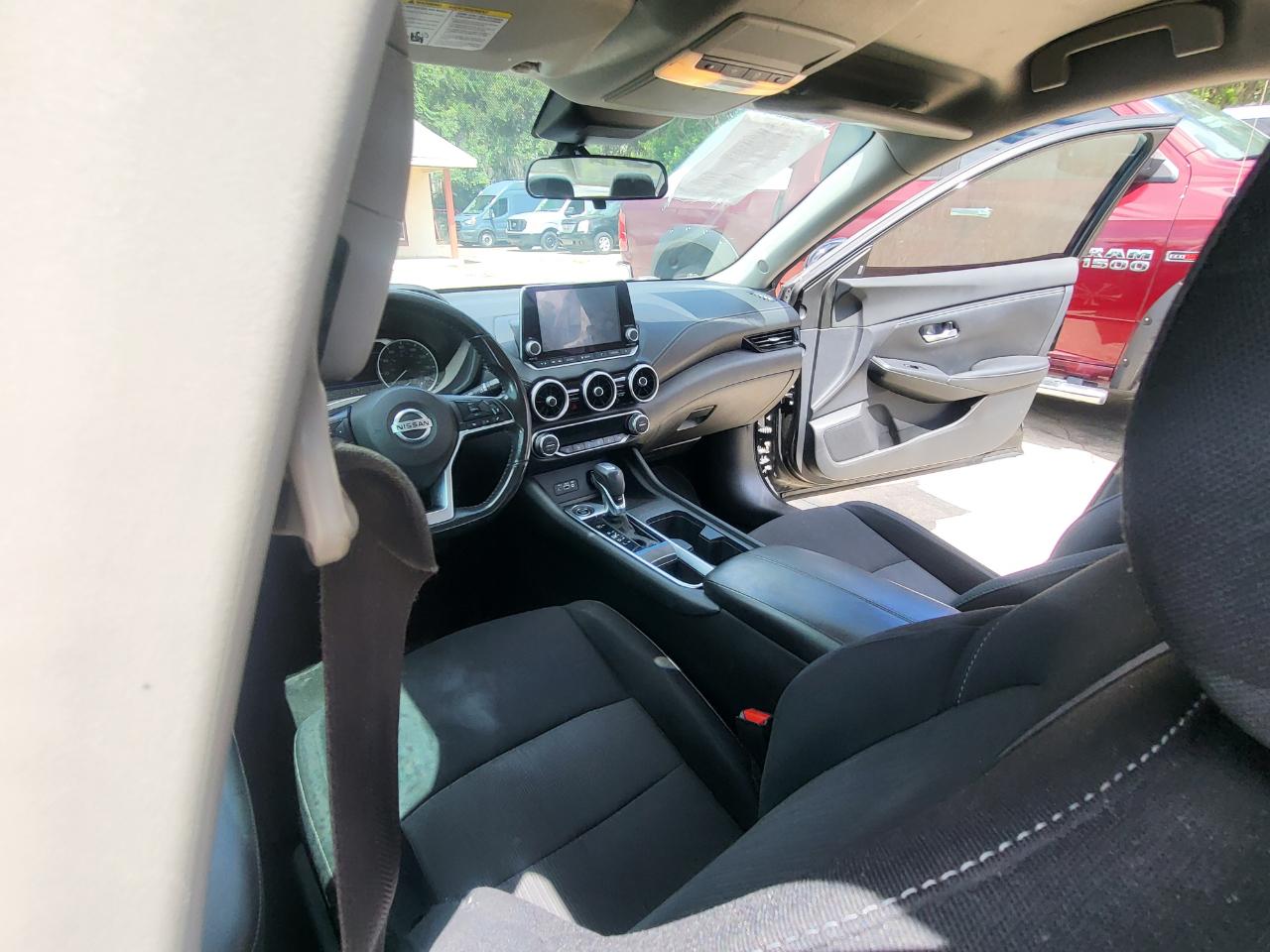 Nissan Sentra SV 2021