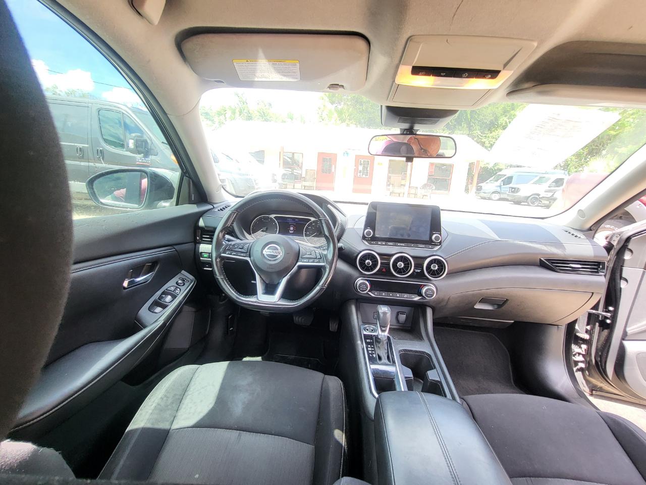 Nissan Sentra SV 2021