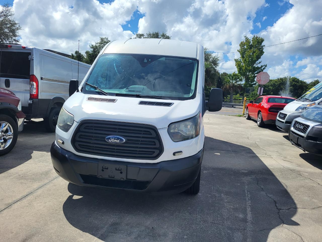 Ford Transit 150 Van Med. Roof w/Sliding Pass. 148-in. WB 2016