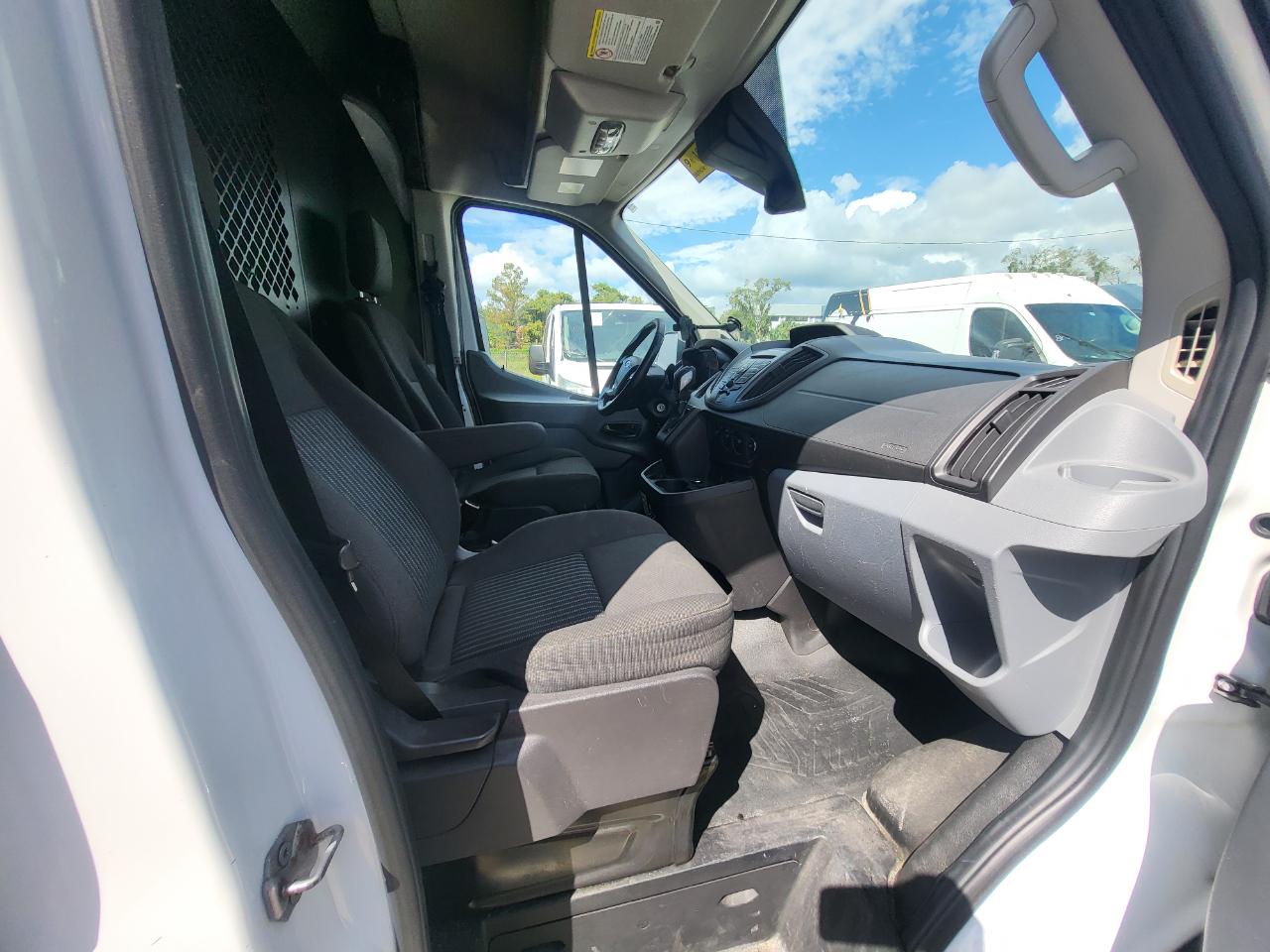 Ford Transit 150 Van Med. Roof w/Sliding Pass. 148-in. WB 2016