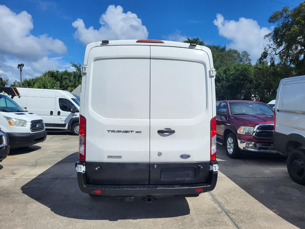 Ford Transit 150 Van Med. Roof w/Sliding Pass. 148-in. WB 2016
