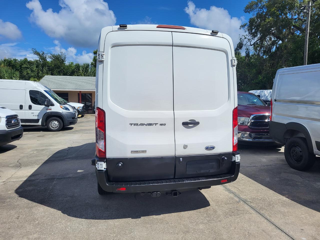 Ford Transit 150 Van Med. Roof w/Sliding Pass. 148-in. WB 2016