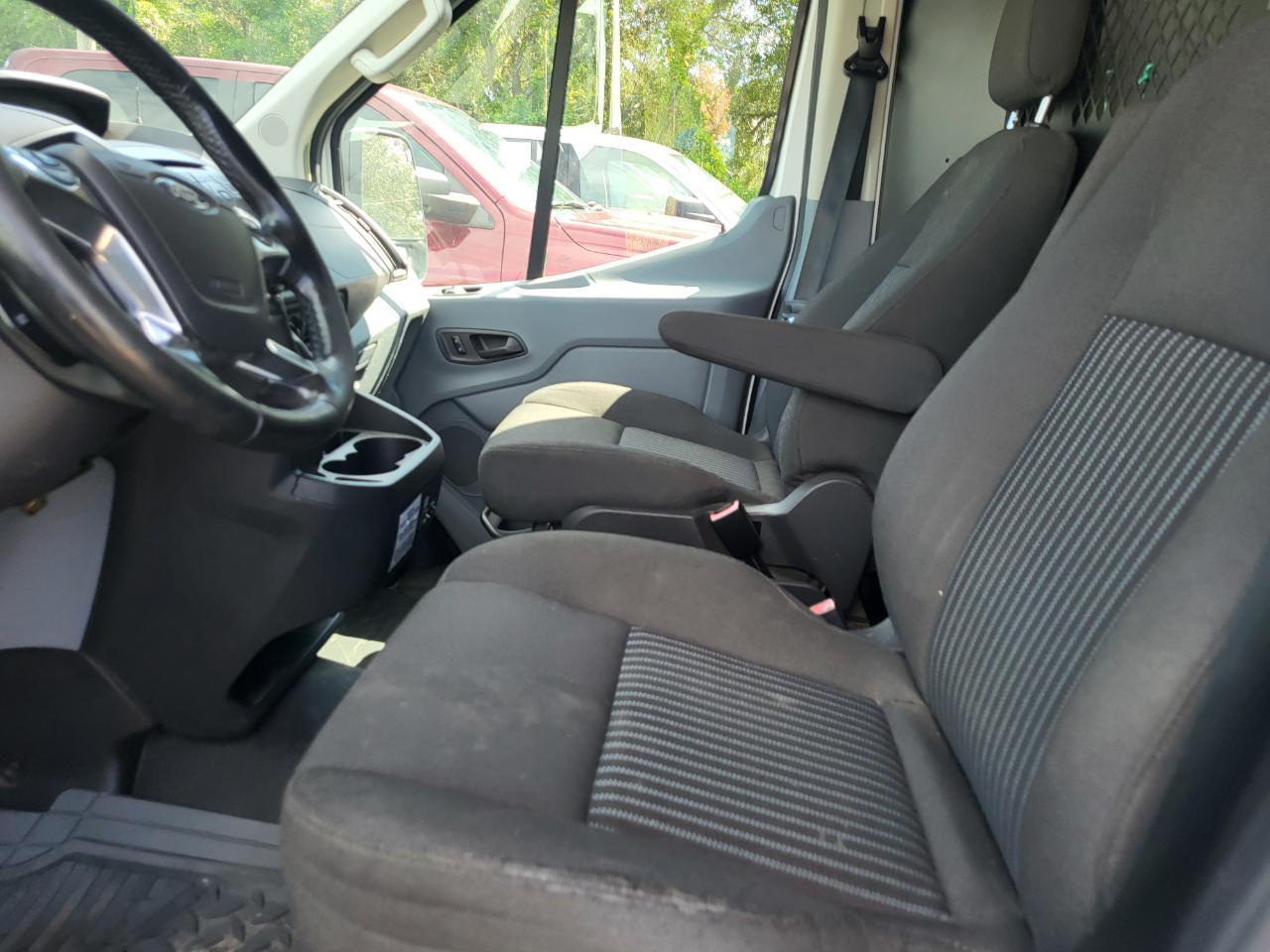 Ford Transit 150 Van Med. Roof w/Sliding Pass. 148-in. WB 2016
