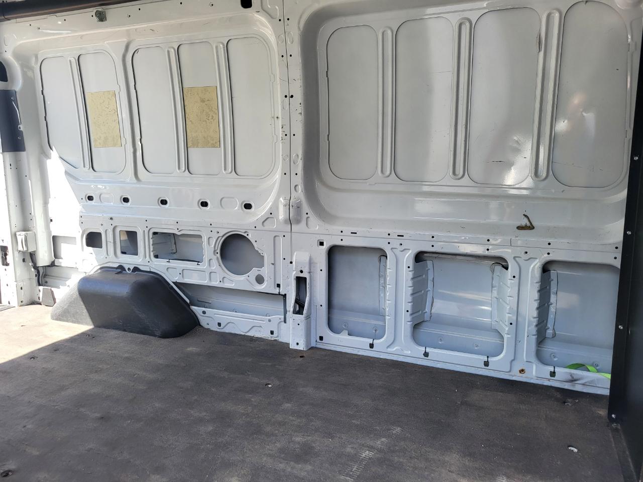 Ford Transit 150 Van Med. Roof w/Sliding Pass. 148-in. WB 2016