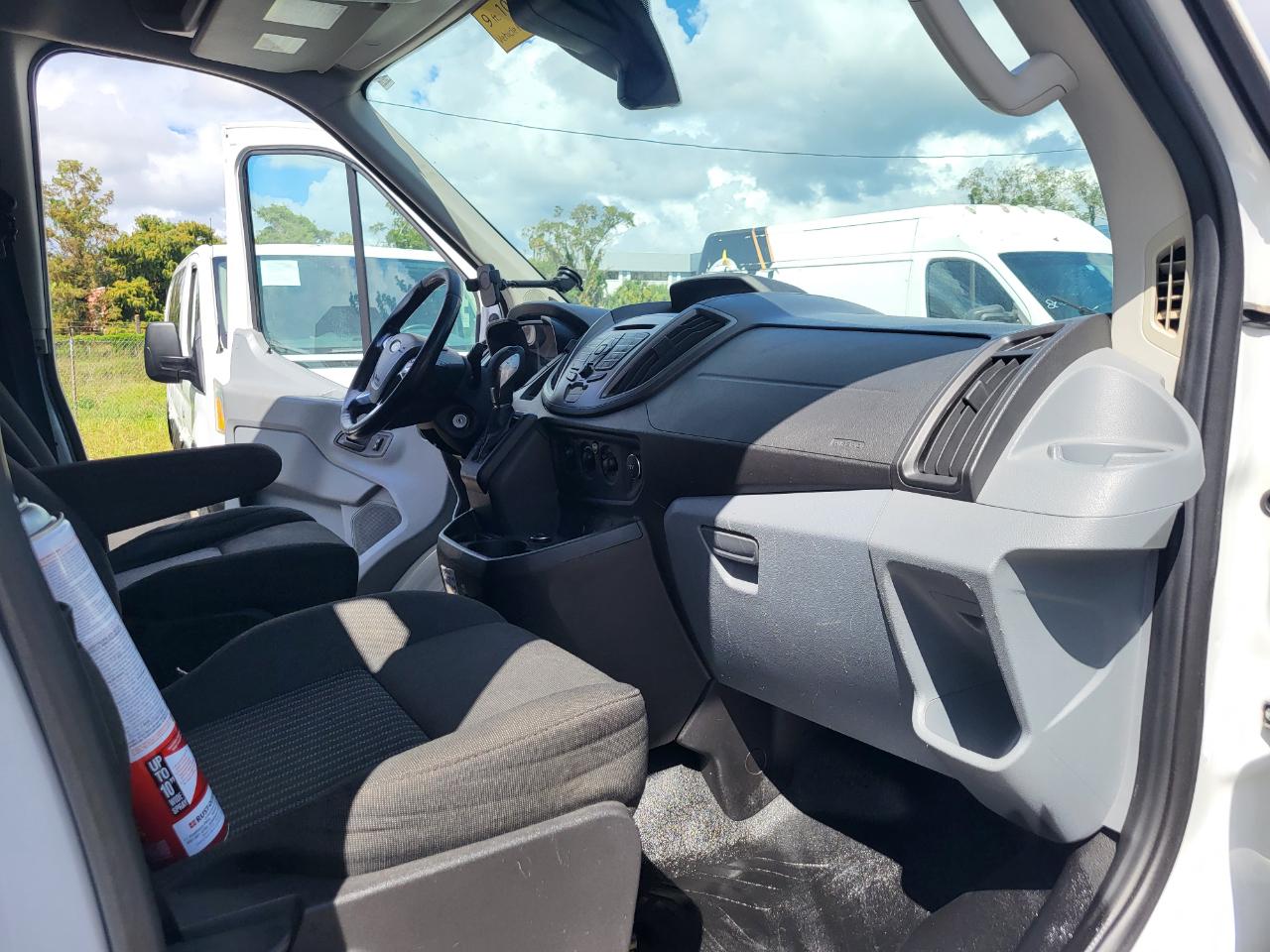 Ford Transit 150 Van Med. Roof w/Sliding Pass. 148-in. WB 2016