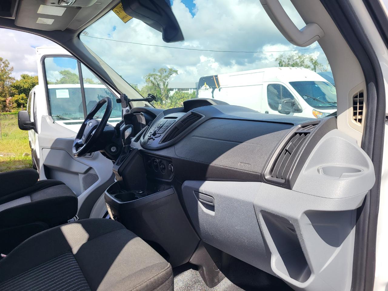 Ford Transit 150 Van Med. Roof w/Sliding Pass. 148-in. WB 2016