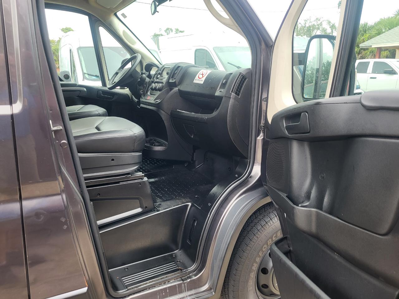 RAM Promaster 1500 Low Roof Tradesman 136-in. WB 2018