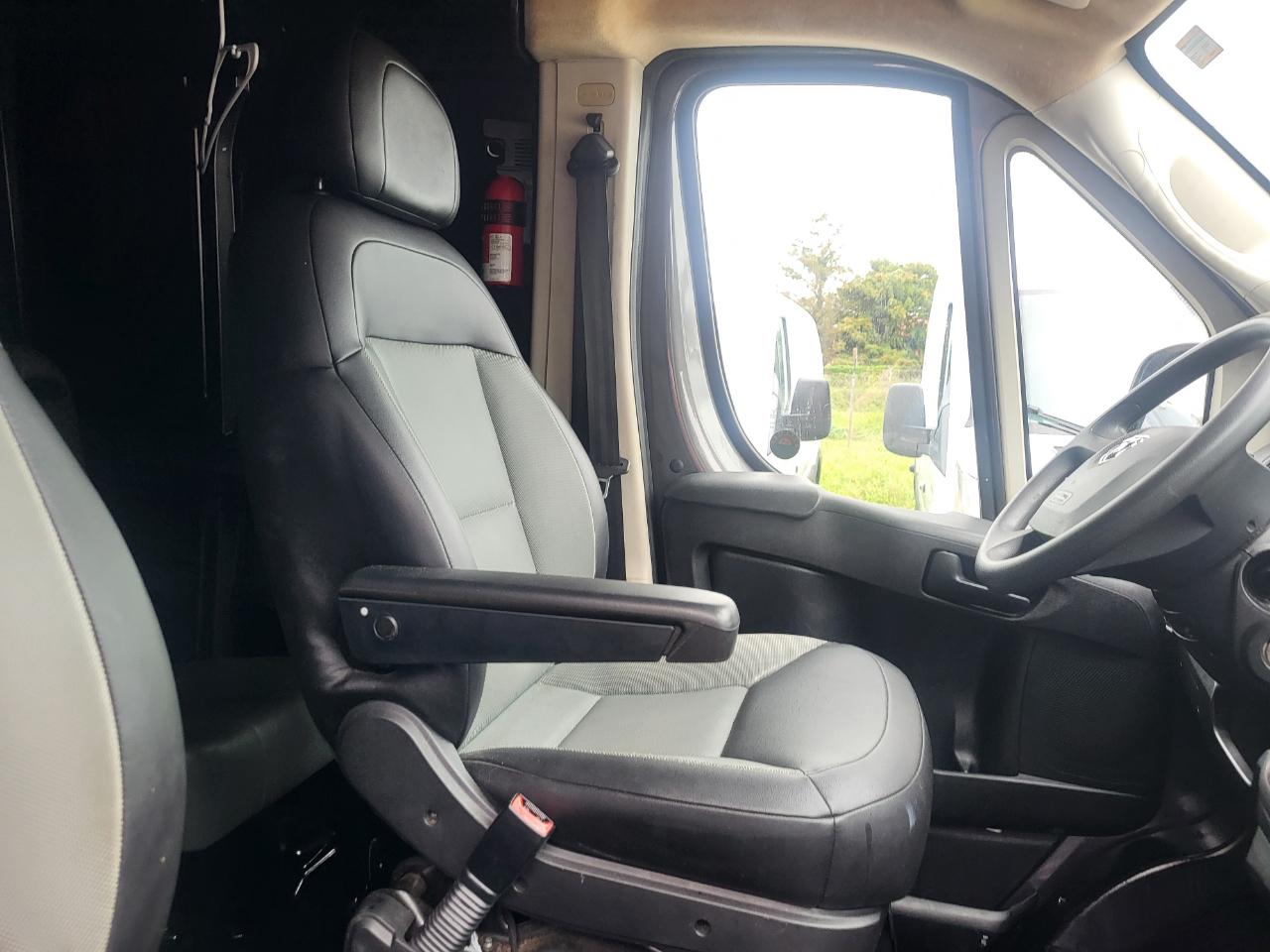 RAM Promaster 1500 Low Roof Tradesman 136-in. WB 2018