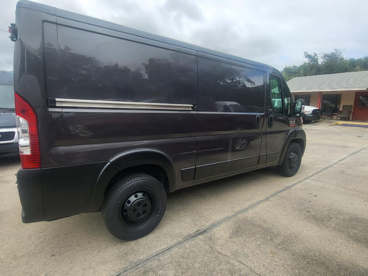 RAM Promaster 1500 Low Roof Tradesman 136-in. WB 2018