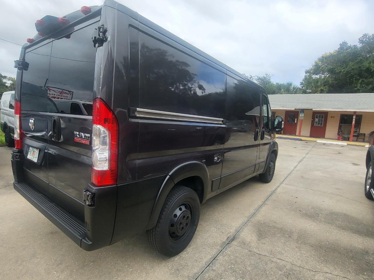 RAM Promaster 1500 Low Roof Tradesman 136-in. WB 2018
