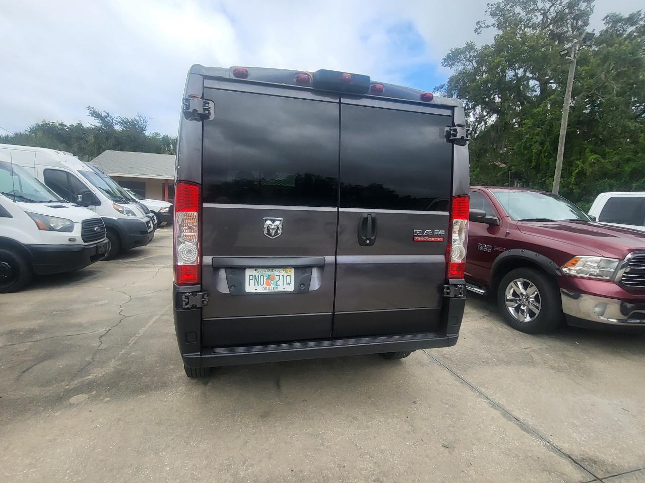 RAM Promaster 1500 Low Roof Tradesman 136-in. WB 2018