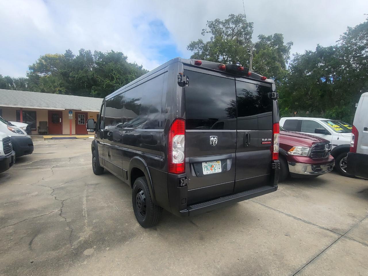 RAM Promaster 1500 Low Roof Tradesman 136-in. WB 2018