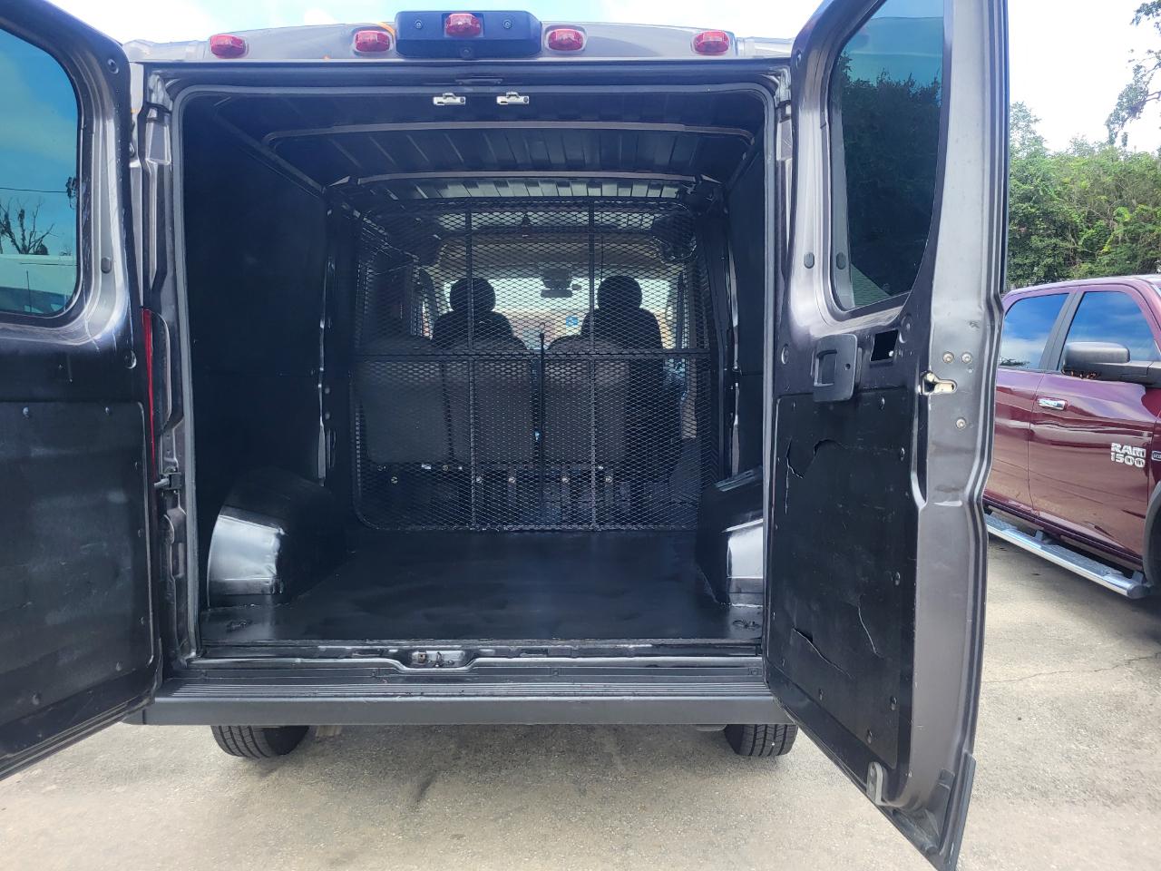 RAM Promaster 1500 Low Roof Tradesman 136-in. WB 2018