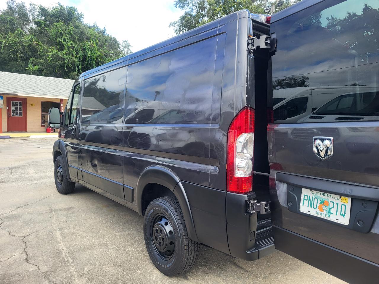 RAM Promaster 1500 Low Roof Tradesman 136-in. WB 2018