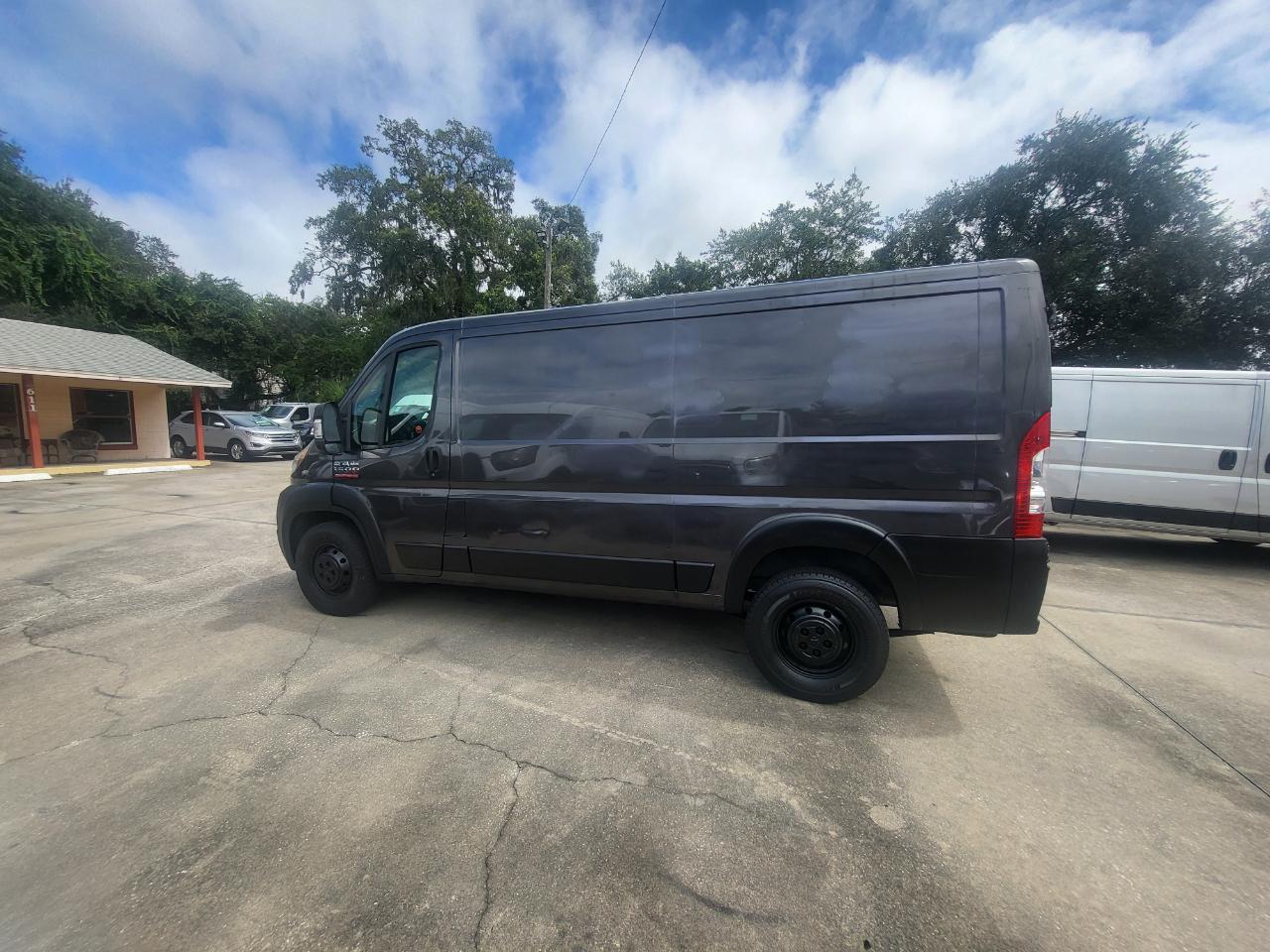 RAM Promaster 1500 Low Roof Tradesman 136-in. WB 2018