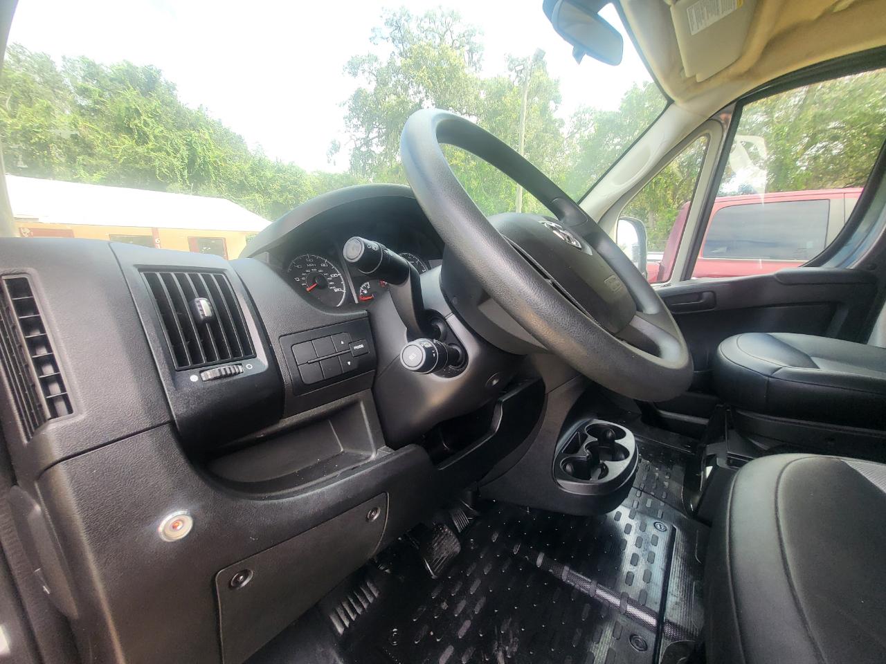RAM Promaster 1500 Low Roof Tradesman 136-in. WB 2018