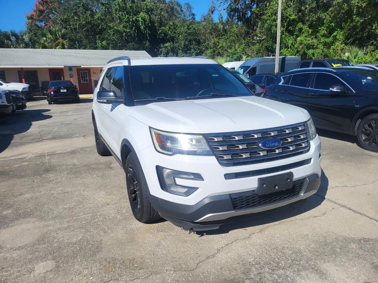 Ford Explorer XLT FWD 2016