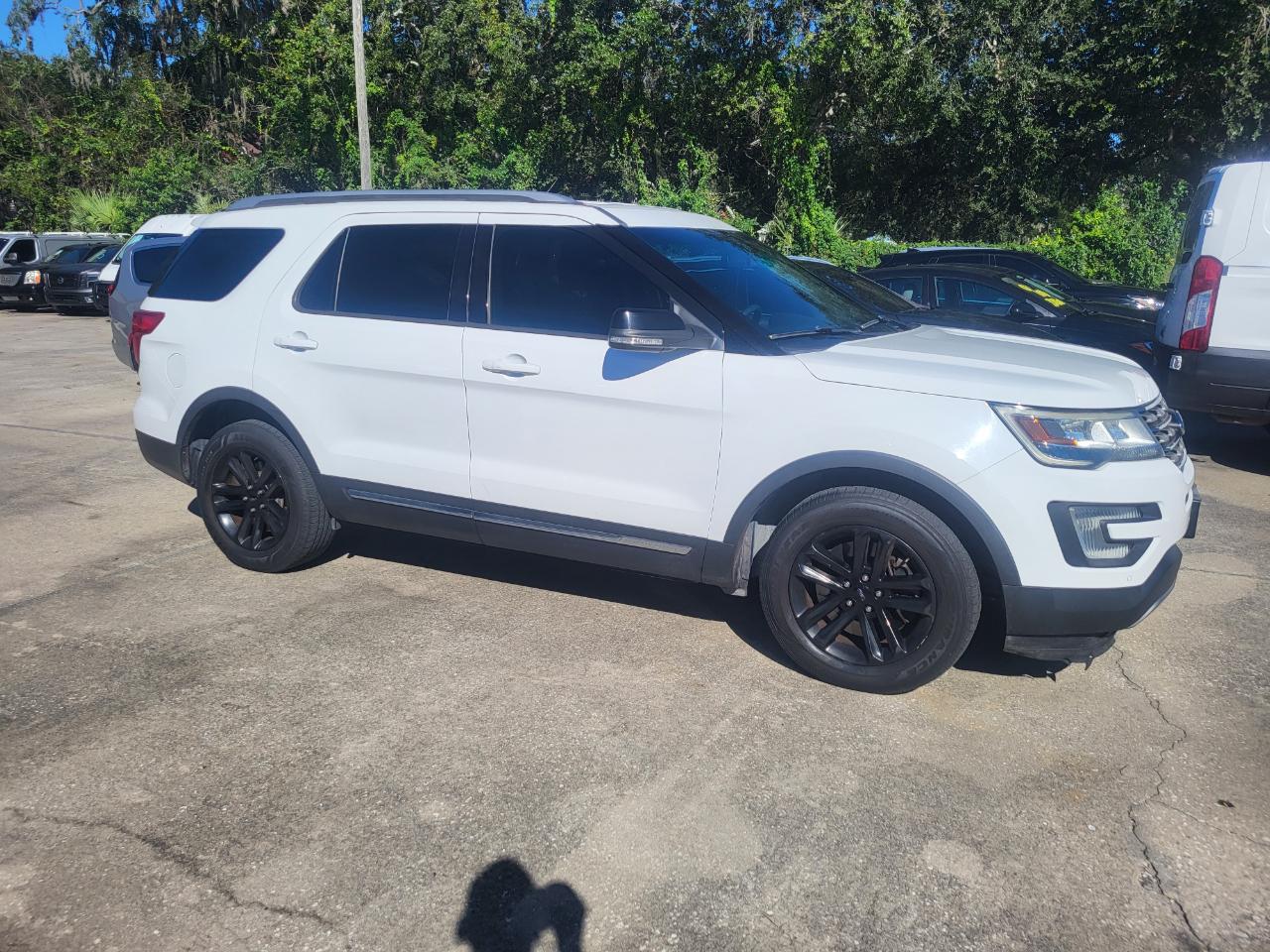 Ford Explorer XLT FWD 2016