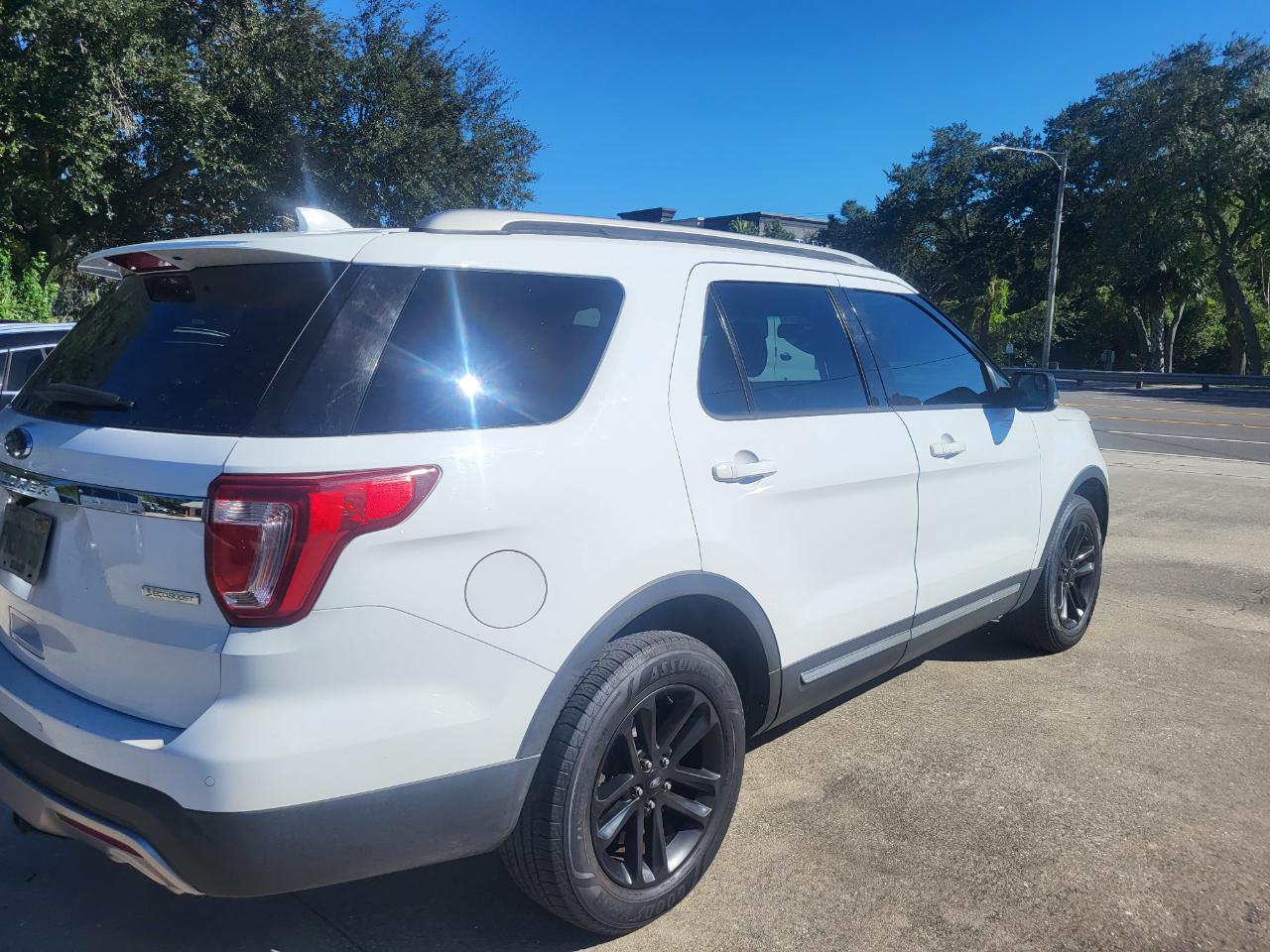 Ford Explorer XLT FWD 2016
