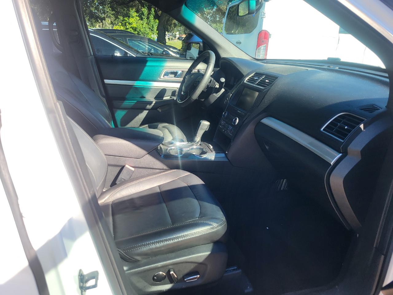 Ford Explorer XLT FWD 2016