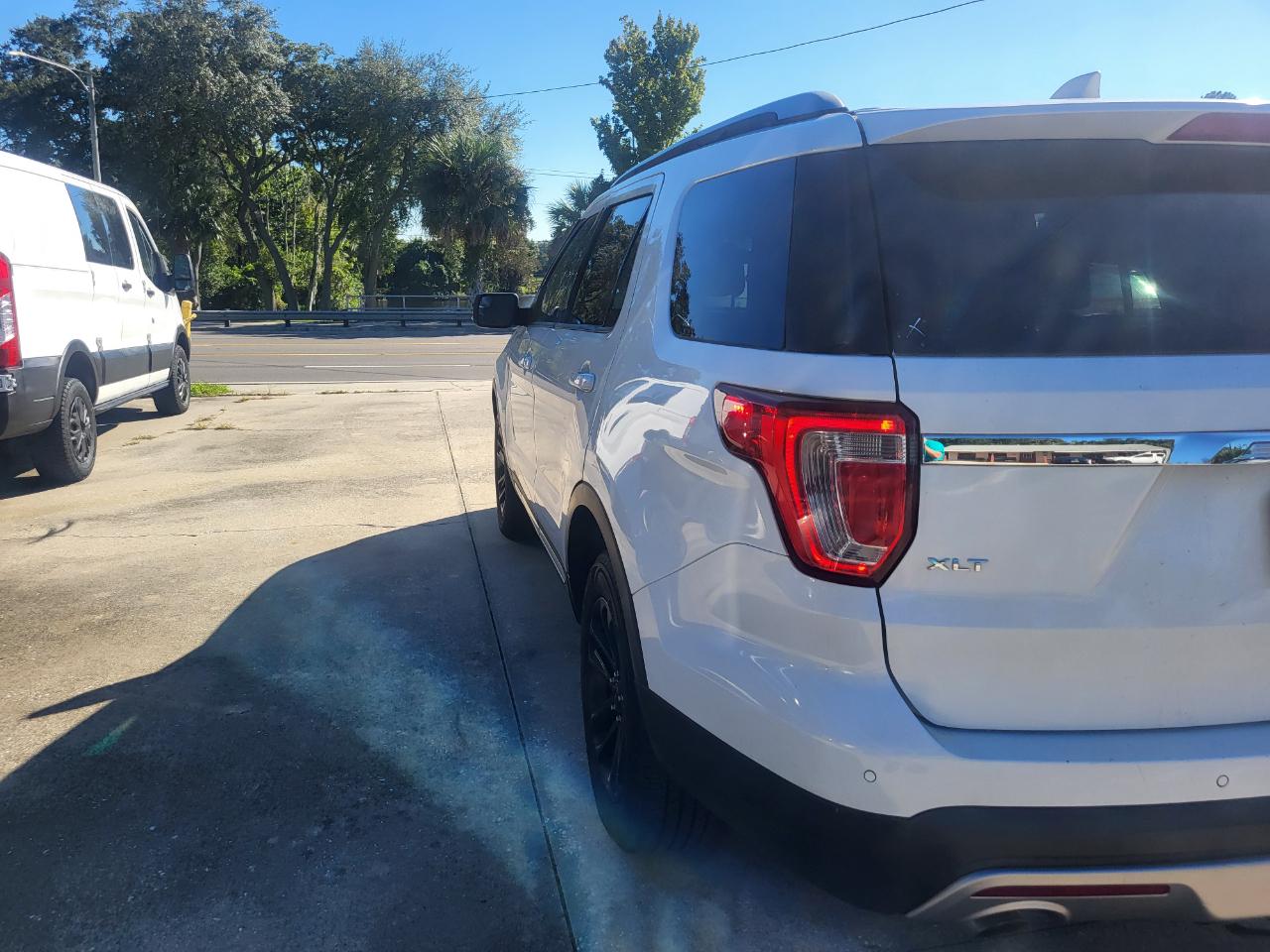 Ford Explorer XLT FWD 2016