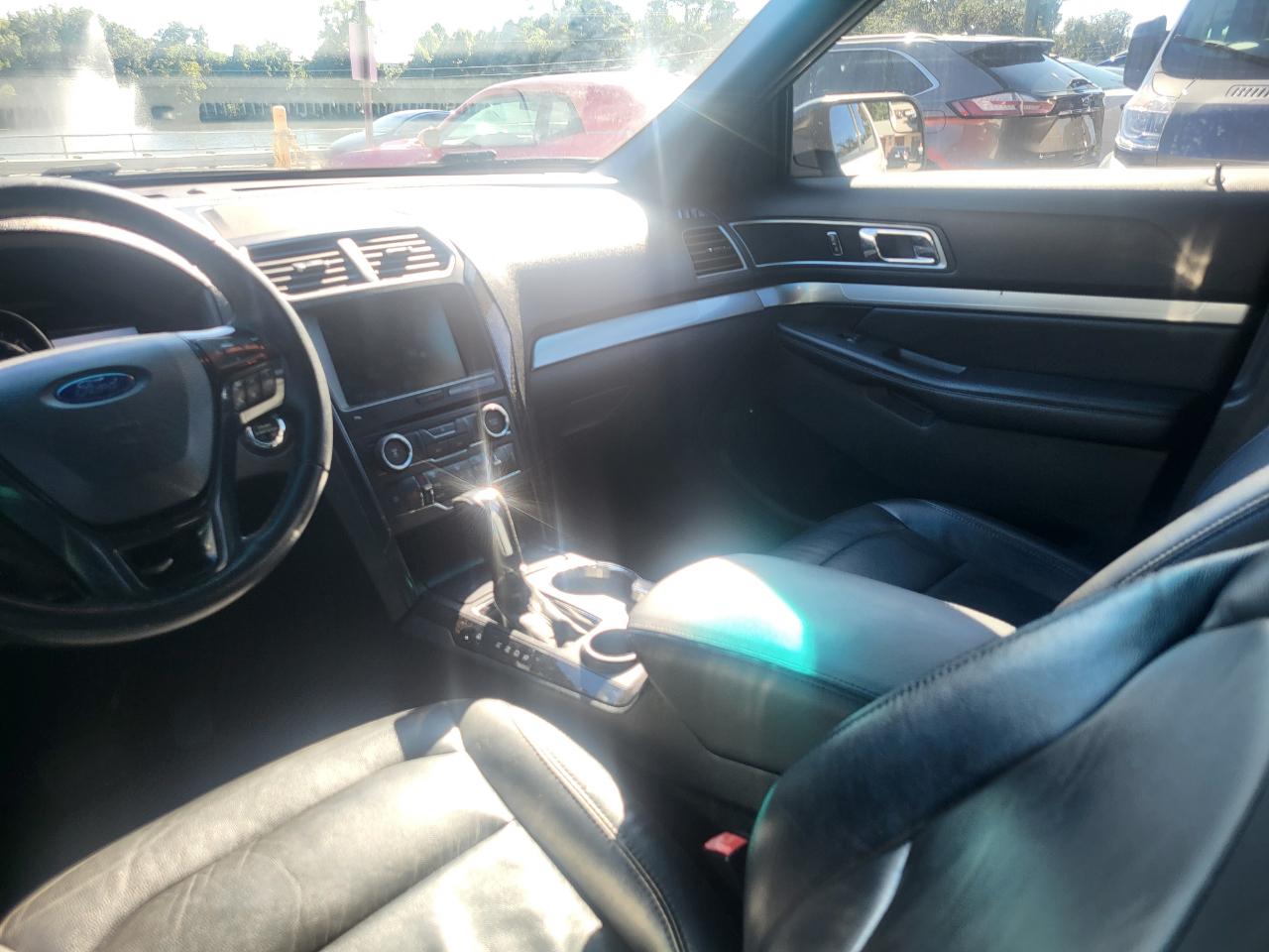 Ford Explorer XLT FWD 2016