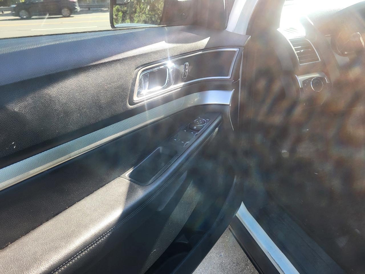 Ford Explorer XLT FWD 2016