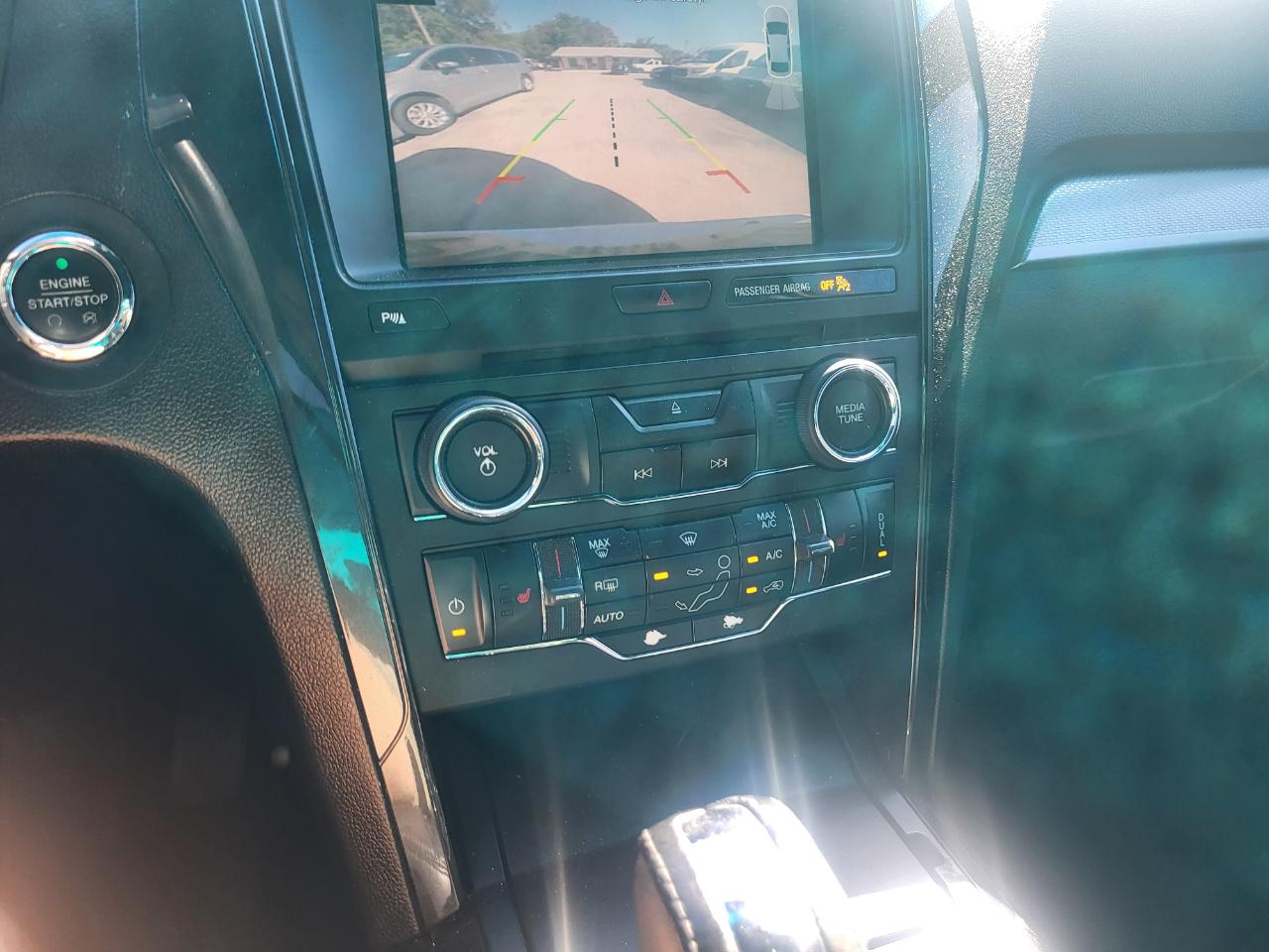 Ford Explorer XLT FWD 2016