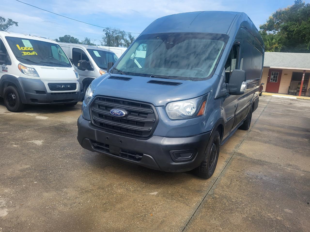 Ford Transit 250 Van High Roof w/Sliding Pass. 148-in. WB EL 2020