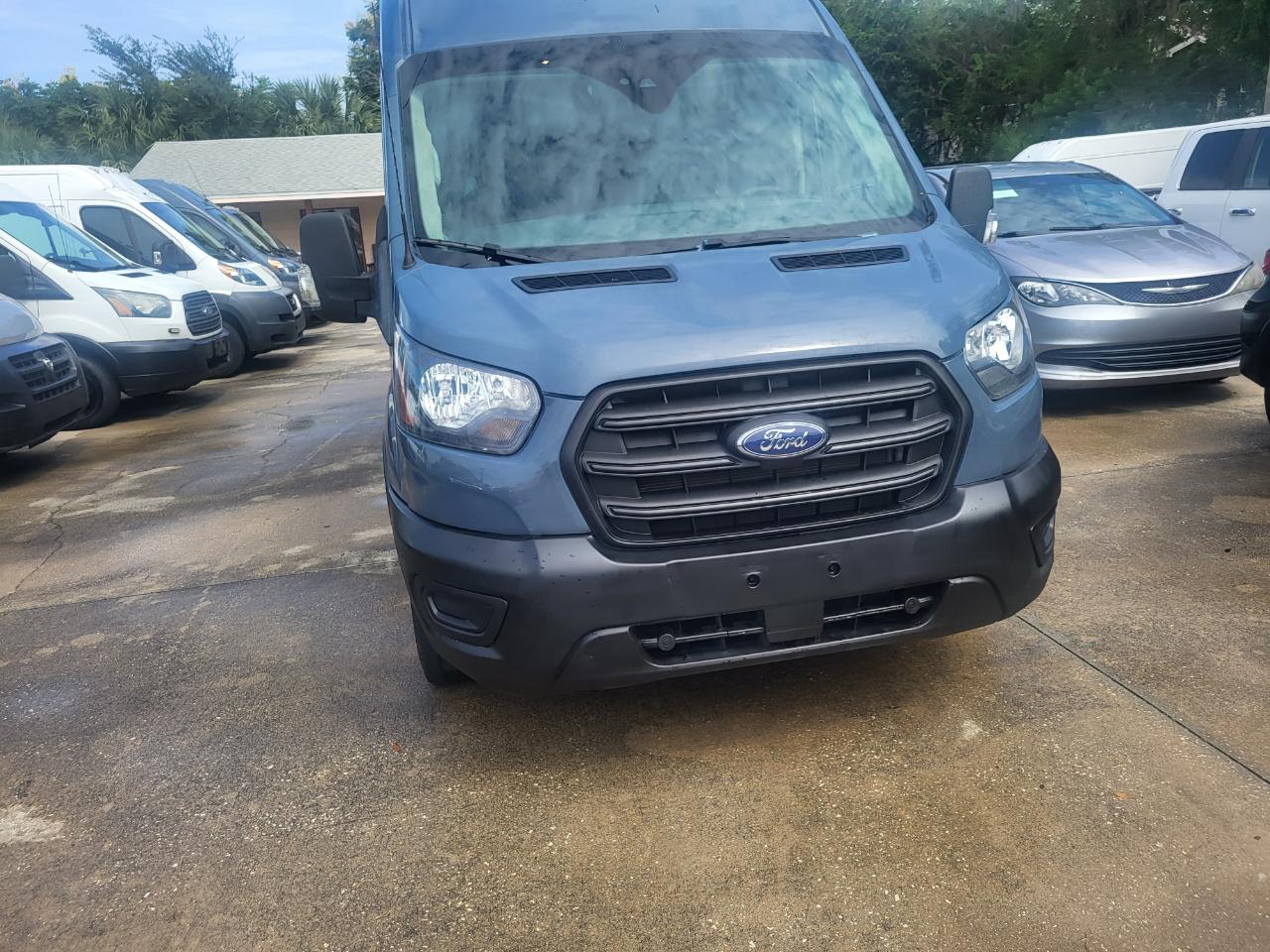 Ford Transit 250 Van High Roof w/Sliding Pass. 148-in. WB EL 2020