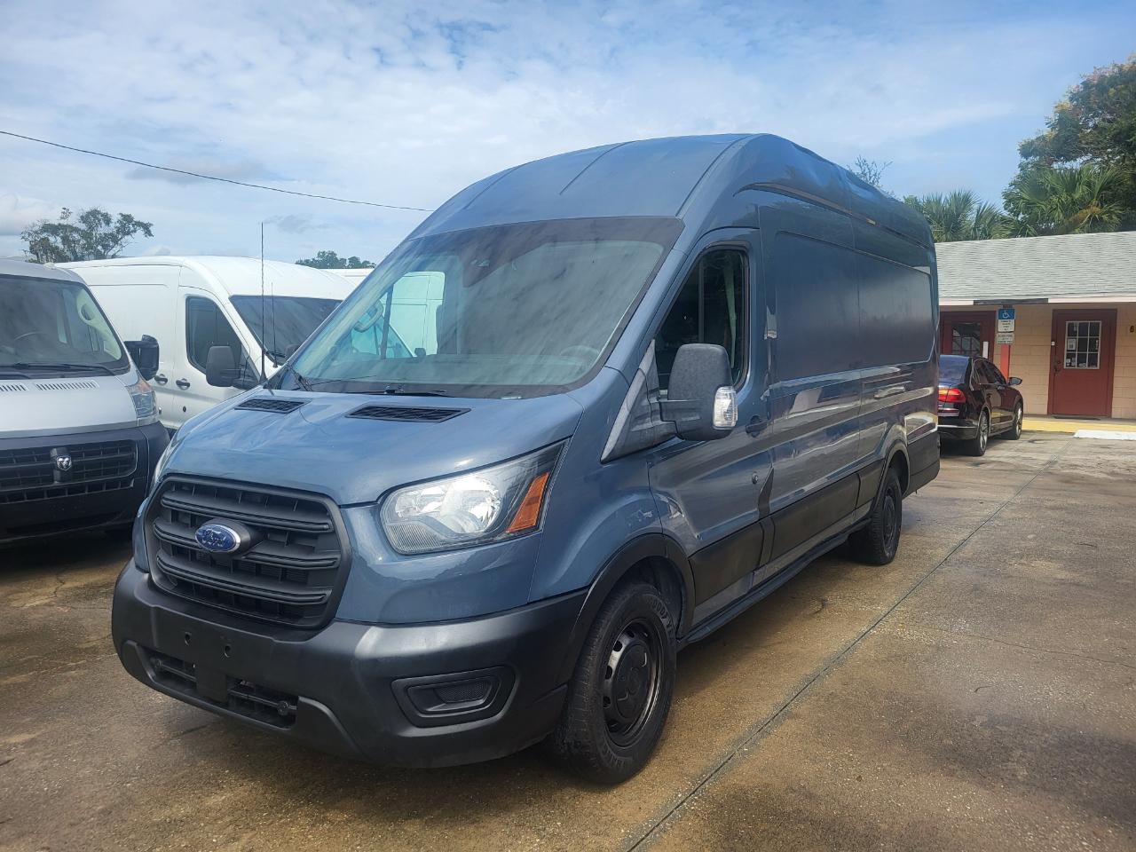 Ford Transit 250 Van High Roof w/Sliding Pass. 148-in. WB EL 2020