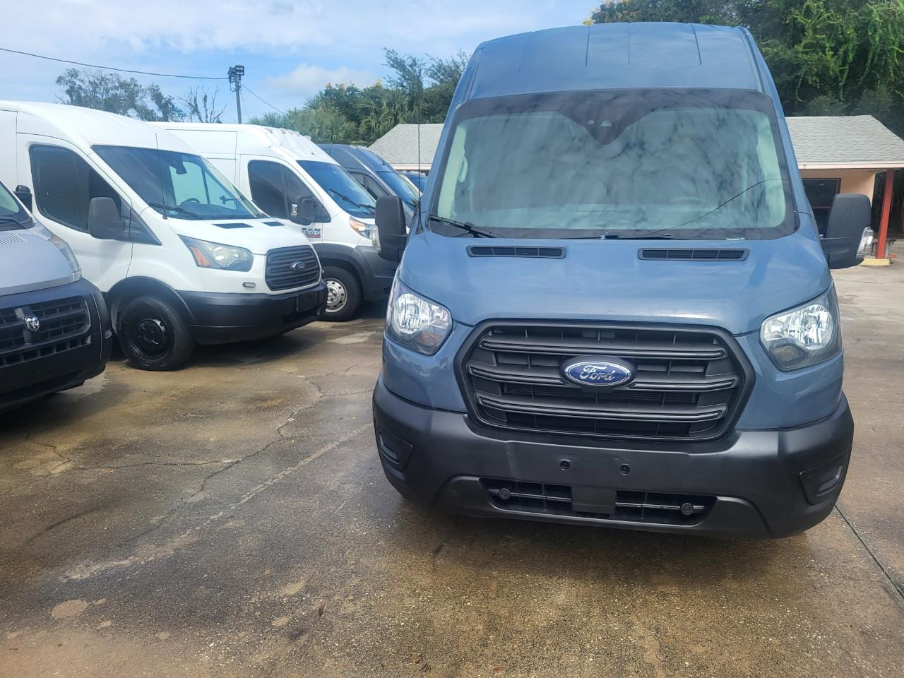 Ford Transit 250 Van High Roof w/Sliding Pass. 148-in. WB EL 2020