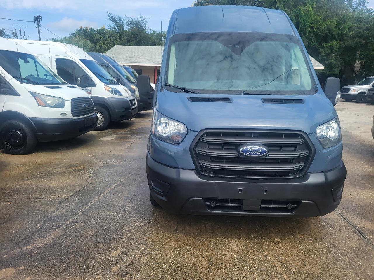 Ford Transit 250 Van High Roof w/Sliding Pass. 148-in. WB EL 2020