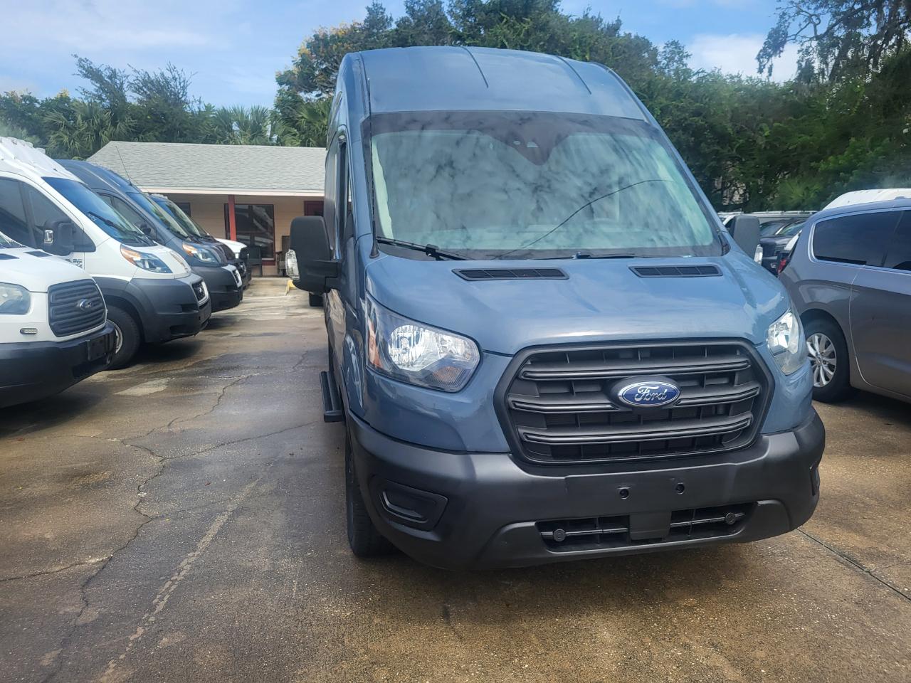 Ford Transit 250 Van High Roof w/Sliding Pass. 148-in. WB EL 2020