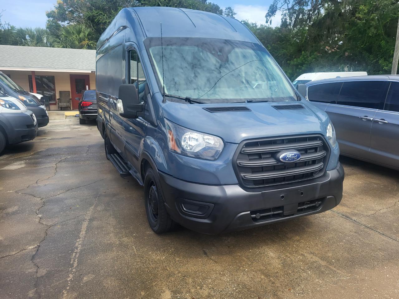 Ford Transit 250 Van High Roof w/Sliding Pass. 148-in. WB EL 2020