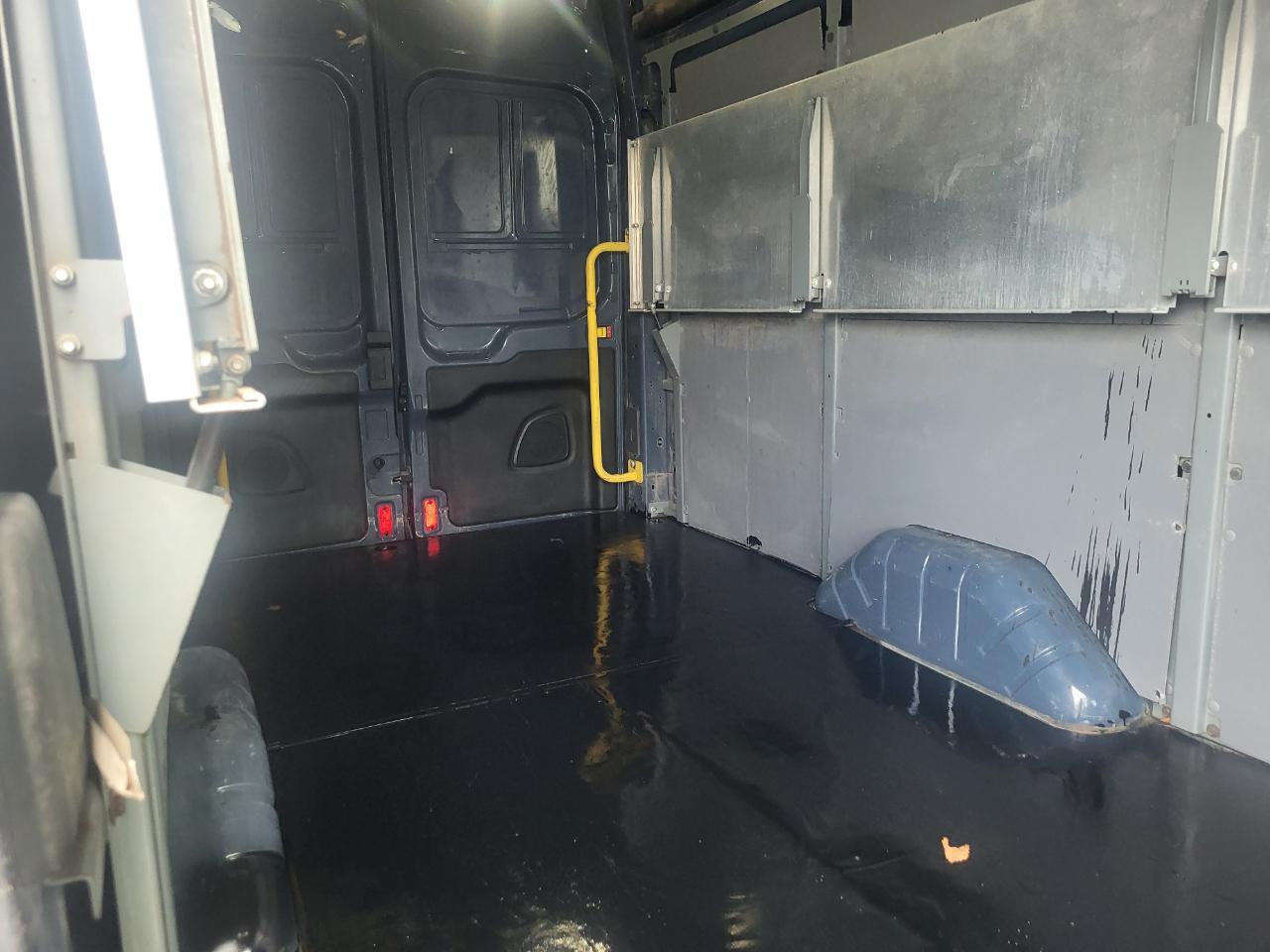 Ford Transit 250 Van High Roof w/Sliding Pass. 148-in. WB EL 2020