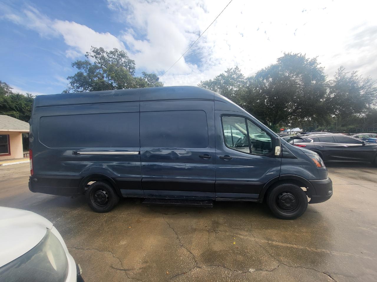 Ford Transit 250 Van High Roof w/Sliding Pass. 148-in. WB EL 2020