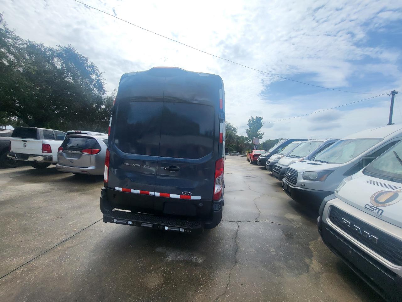 Ford Transit 250 Van High Roof w/Sliding Pass. 148-in. WB EL 2020