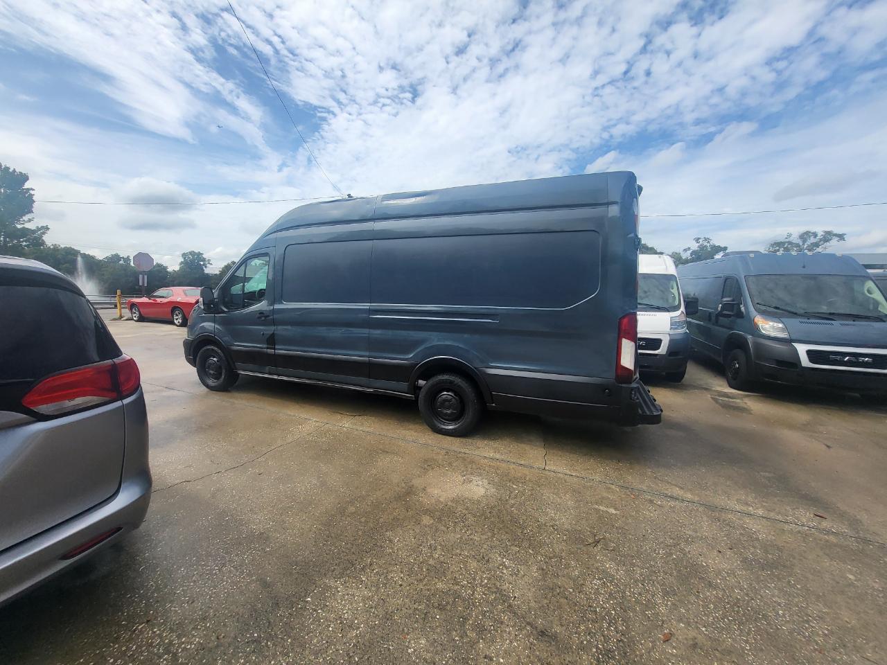 Ford Transit 250 Van High Roof w/Sliding Pass. 148-in. WB EL 2020