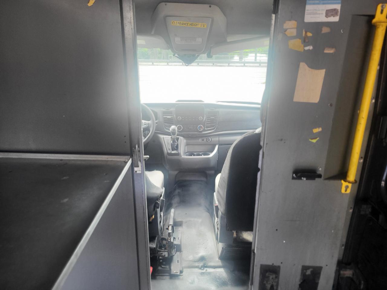 Ford Transit 250 Van High Roof w/Sliding Pass. 148-in. WB EL 2020