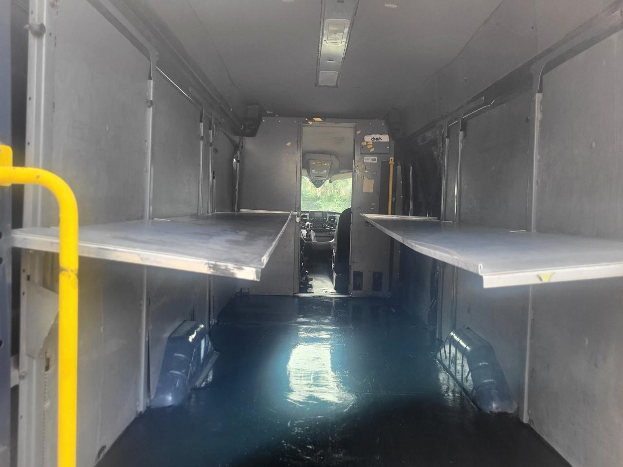 Ford Transit 250 Van High Roof w/Sliding Pass. 148-in. WB EL 2020