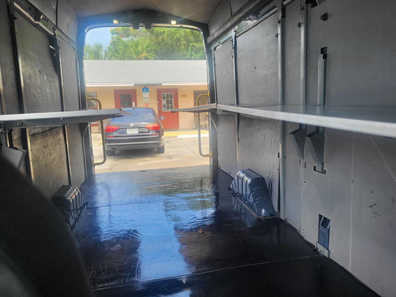 Ford Transit 250 Van High Roof w/Sliding Pass. 148-in. WB EL 2020