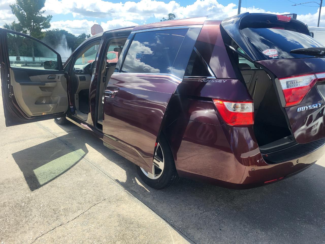 Honda Odyssey Touring 2011