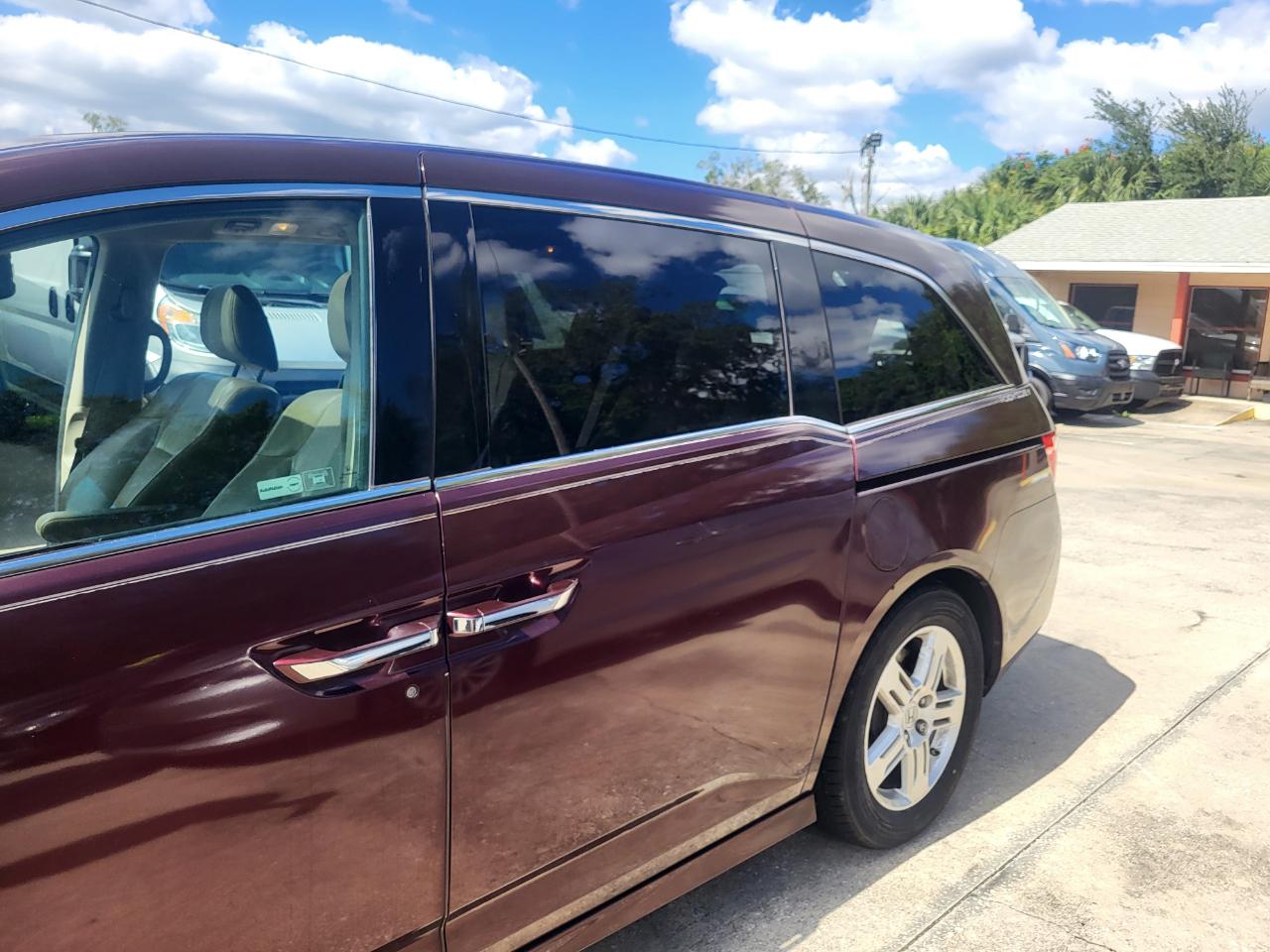 Honda Odyssey Touring 2011