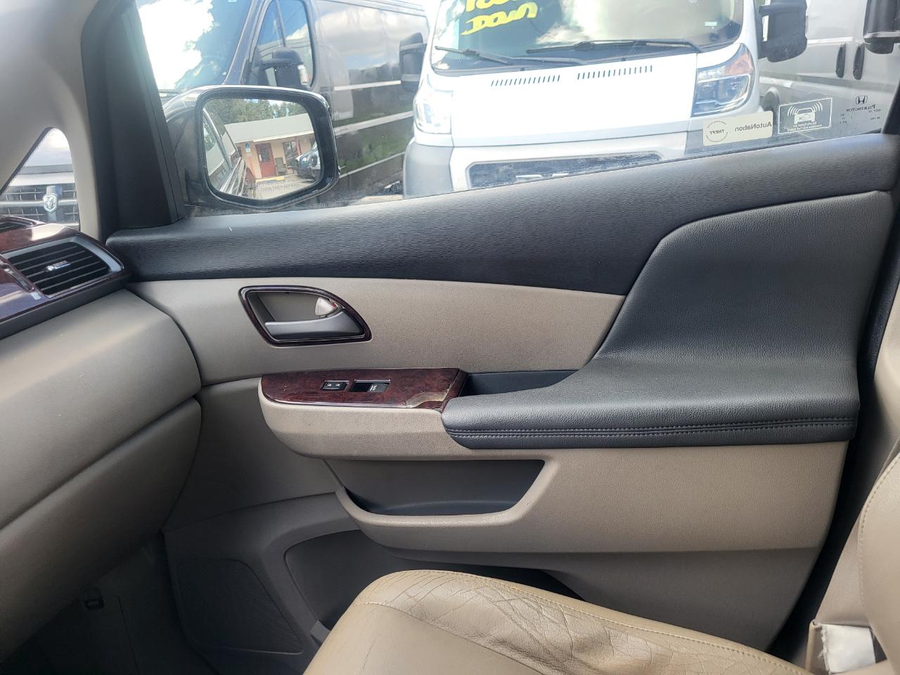 Honda Odyssey Touring 2011
